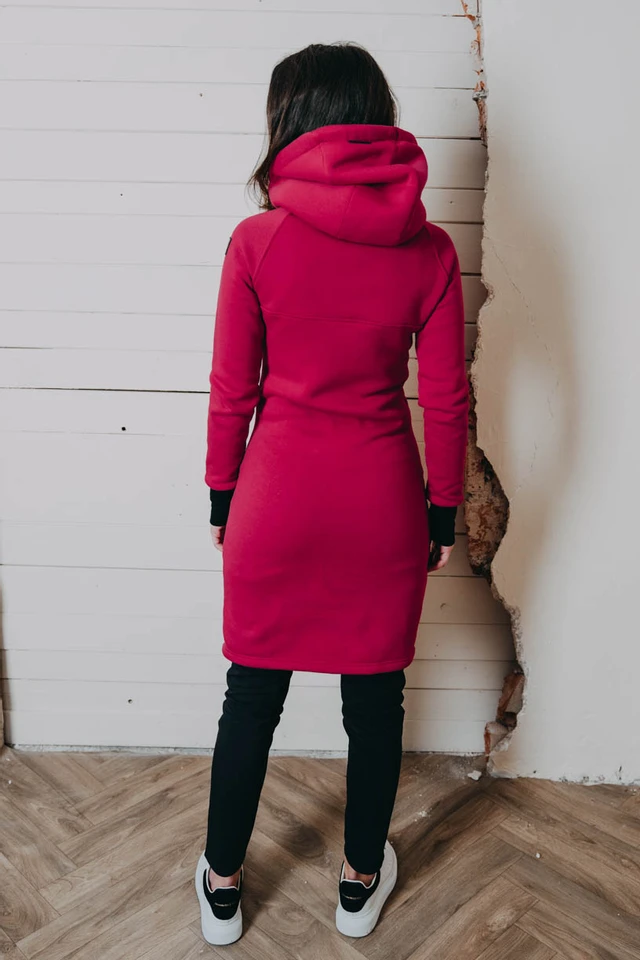 Kačka má na sobě při své výšce 170 cm velikost XS.
