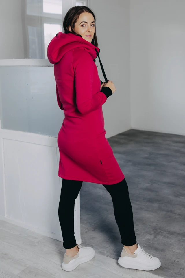 Káťa má na sobě při své výšce 170 cm velikost XS.