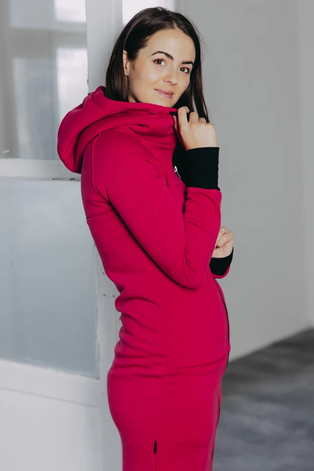 Káťa má na sobě při své výšce 170 cm velikost XS.