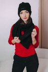 Šála Black
