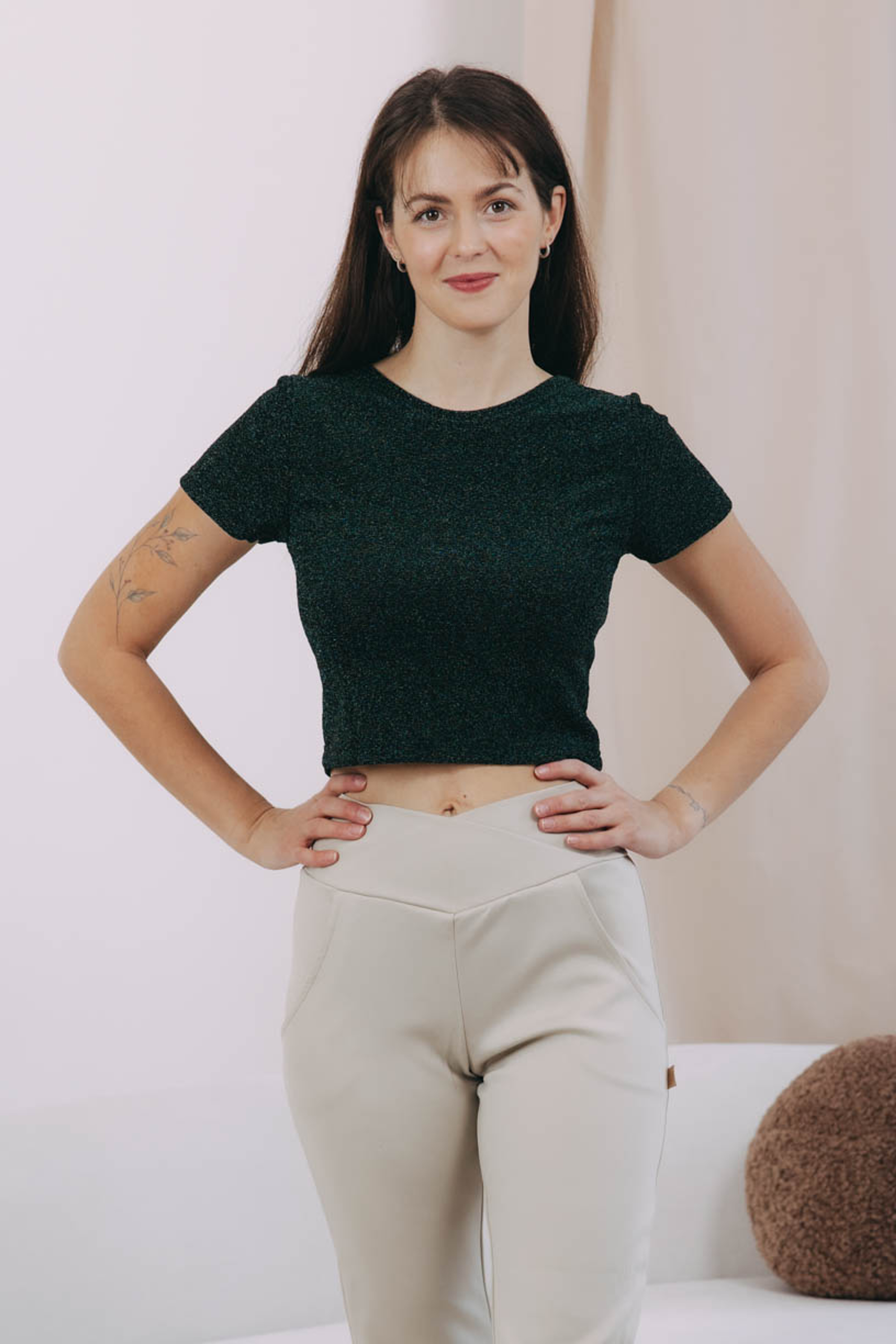 Káťa má na sobě při své výšce 170 cm velikost XS.